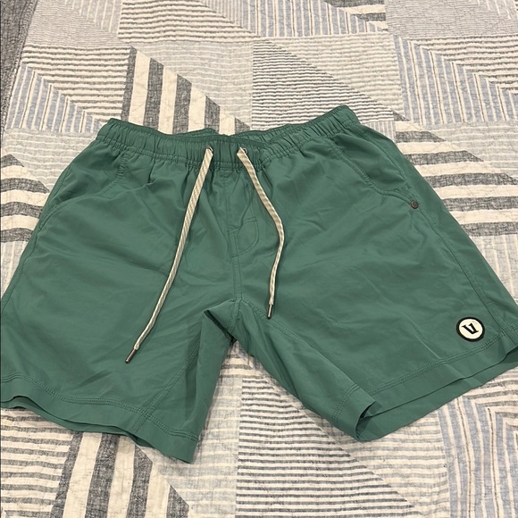 Vuori Other - Vurori Green Shorts Small Lined never in dryer